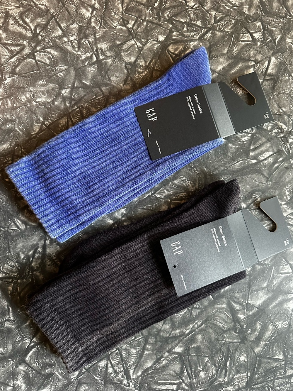 NEW - 2 Pair Gap Cotton Crew Socks Size M/L 76% Cotton
